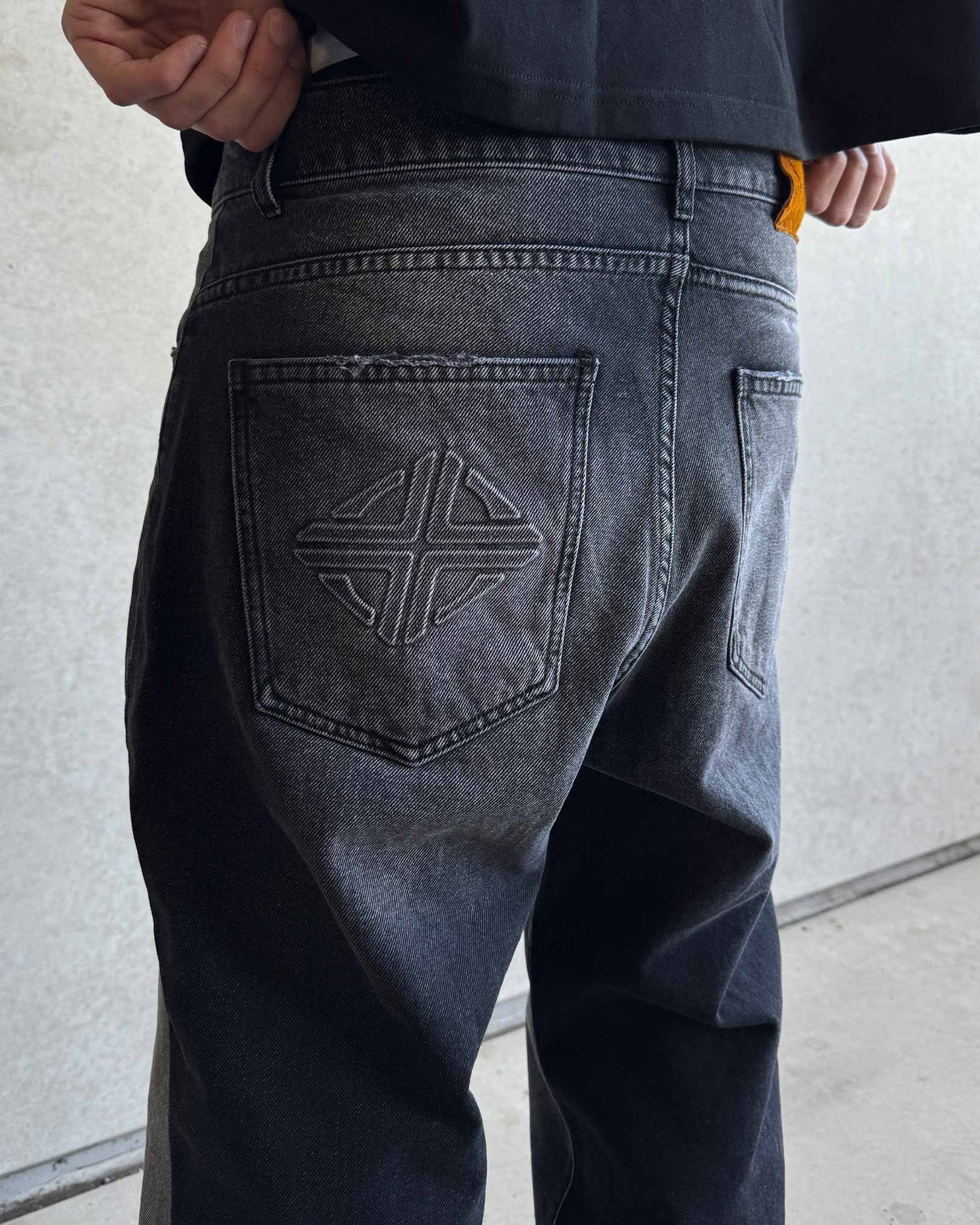 SUEDE HILLS® Denim "Phantom Black"