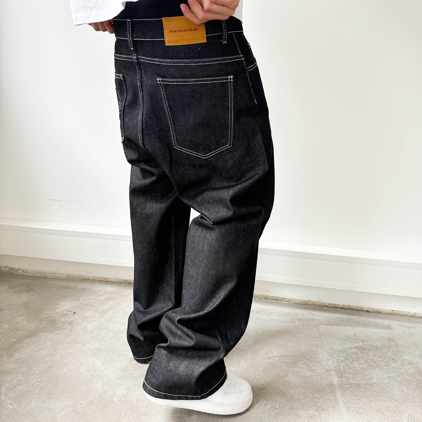 SUEDE HILLS® Denim "Raw Black"